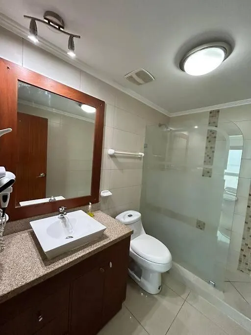 Ecusuites Ejecutiva Mini View Rio Guayas Aeropuerto Guayaquil