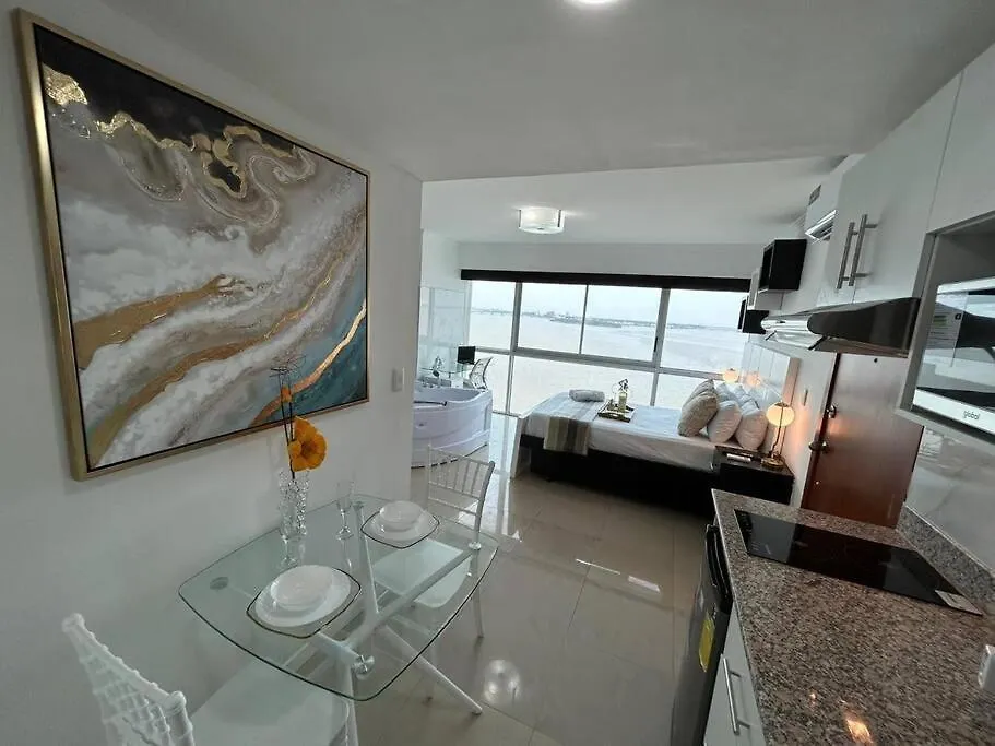 Ecusuites Ejecutiva Mini View Rio Guayas Aeropuerto Guayaquil 0*,  Equador
